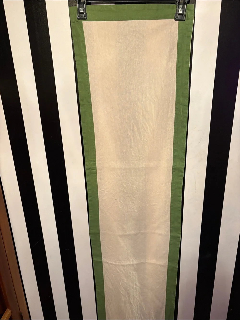 Cream w/ Green Border Cotton Table Runner Vintage Kitchen Linens Classic Home